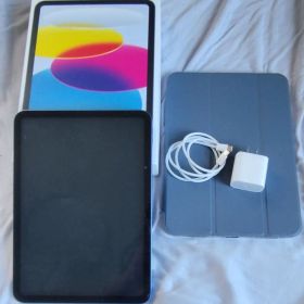 【美品】iPad A16 11インチ 256GB ブルー Apple