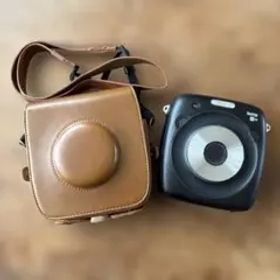 FUJIFIJM instax SQUARE SQ10 チェキ