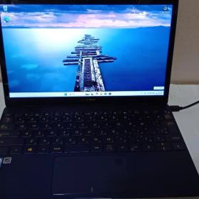 ASUS Zenbook UX390UAK 7世代i5