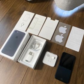 iPhone 7 128GB SIMフリー ブラック 付属品