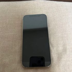 Apple iPhone 12 Pro 本体