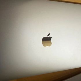 MacBookAir2020 M1 13”99%Battery/ LikeNew