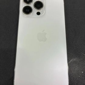【中古】iPhone 13 Pro 128GB シルバー 本体 Cランク相当 背面レンズ割れ