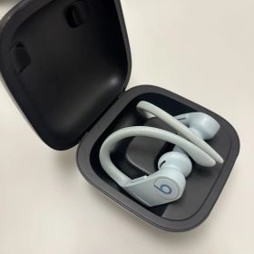 Powerbeats Pro ブラック ワイヤレスイヤホン