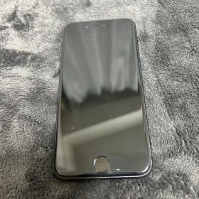 iPhone 8 64GB 本体
