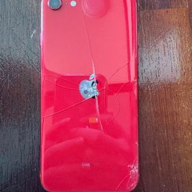 iPhoneSE 第二世代 RED 128GB Apple SIMフリー