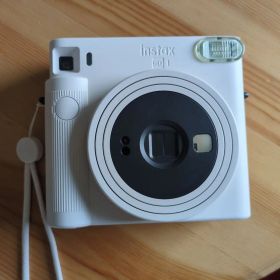 FUJIFILM instax SQUARE SQ1 本体 チョークホワイト