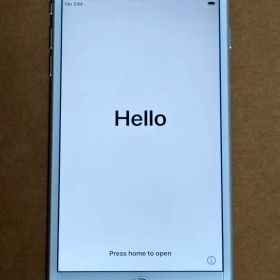 iPhone 8 Plus 256GB シルバー バッテリー82% 利用制限〇