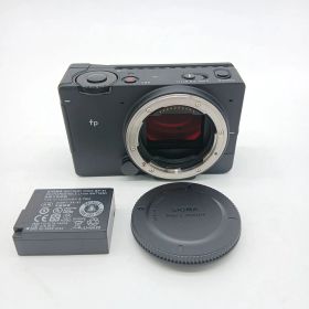 新品級 ★ SIGMA fp ボディ フルサイズミラーレス一眼カメラ