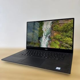 Dell XPS 15 9570 第8世代i7 16GB/256GB 4K