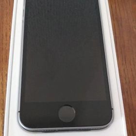 Apple iPhone SE 32GB スペースグレー