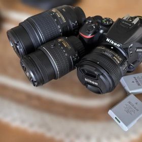 【美品】Nikon D5500 DSLRカメラセット 一式販売