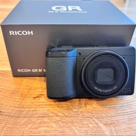 RICOH GR IV Monochrome 新品 248,000円 中古 257,000円 | ネット最