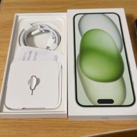 Apple iPhone 15 Plus256GBグリーン 本体箱付属品B90%
