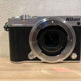 完動品 NIKON 1 j5 ボディ シルバー ミラーレス #26133