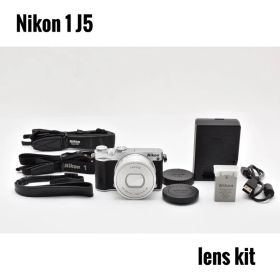美品 ニコン Nikon 1 J5 レンズキット ミラーレスカメラ 軽量高性能