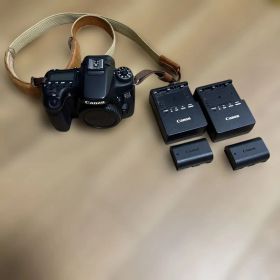 Canon EOS 70D デジタル一眼レフカメラ