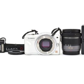 Panasonic Lumix DMC-GF3 レンズキット ミラーレスカメラ