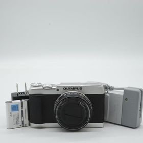 【ほぼ新品】OLYMPUS コンパクトデジタルカメラ STYLUS SH-3 シルバー 光学式5軸手ぶれ補正 光学24倍&amp;超解像48倍ズーム SH-3 SLV