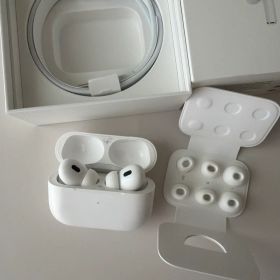 AirPods Pro 第2世代 (Lightning) A2698 中古