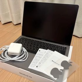 美品 MacBook Air 13インチ 2019 8GB 256GB