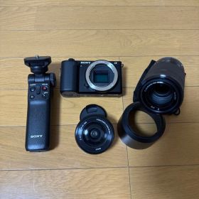 美品】ZV-E10 レンズ2本（標準ズーム＋［単焦点/望 遠］） 純正三脚付き