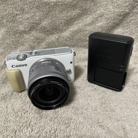 Canon EOS M10 ホワイト ミラーレスカメラ