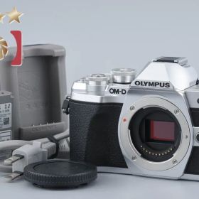 【中古】OLYMPUS オリンパス OM-D E-M10 Mark III シルバー ミラーレス一眼カメラ