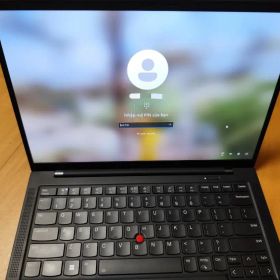 ThinkPad X1 Carbon Gen 9 i7 16GB 512GB