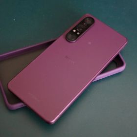 かなり綺麗 SONY Xperia 1 Ⅶ パープル 国内版 au