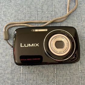 【T3-170】ＬＵＭＩＸ ルミックス カメラ ＤＭＣ-Ｓ１ ブラック