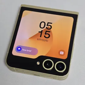サムスン Galaxy Z Flip 新品¥72,200 中古¥29,400 | 新品・中古の