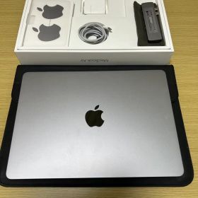 MacBook Air M2チップ搭載13.6インチ おまけ付き