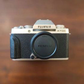 FUJIFILM X-T100 シャンパンゴールド ミラーレス一眼 本体