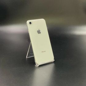 【全額返金保証】【最速発送】 iPhone 8 64GB シルバー docomo SIMフリー 白ロム 動作確認済 70%
