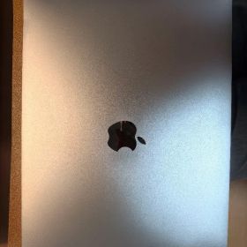 Apple MacBook Air 8+512g