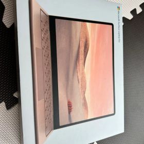 Microsoft surface laptop Go 10th core i5