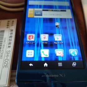 docomo AQUOS PHONE ZETA SH-02E 本体＋アダプタ付