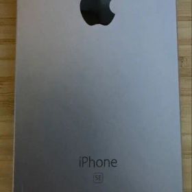 Apple iPhoneSE スペースグレイ32GB 本体 SIMフリー