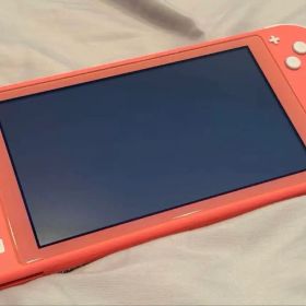 美品 2022年製 Nintendo Switch Lite コーラル ピンク