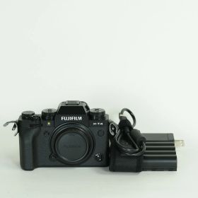 [良品 | シャッター数6,980回｜バッテリー2個付] FUJIFILM X-T4 [ボディ ブラック] | FUJIFILM Xマウント