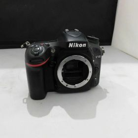 【全品ポイント10倍！要エントリー】【期間限定セール】【欠品有り】 ニコン Nikon デジタル一眼レフカメラ D7100 【中古】