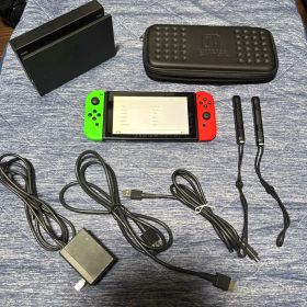 Nintendo Switch 本体 グリーン/レッド キャリングケース付き