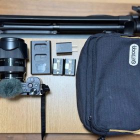 SONY ZV-E10 本体 E 18-200mm レンズ 三脚セット