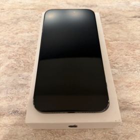 Apple iPhone 15 Plus本体 ブラック