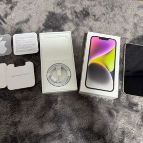 Apple iPhone 14 本体 ホワイト