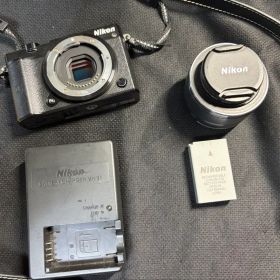 Nikon ミラーレス一眼 1J5 10-30mmレンズ付き