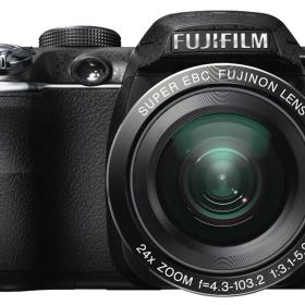 FUJIFILM デジタルカメラ FinePix S3200 ブラック F FX-S3200 1400万画素 広角24mm 光学24倍 3型液晶 フルHD(中古品)