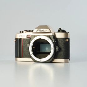 Nikon ニコン FM10 MF フィルム一眼レフカメラ