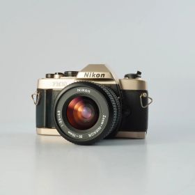 Nikon ニコン FM10 + Ai-S ZOOM Nikkor 35-70mm F/3.5-4.8 MF フィルム一眼レフカメラ